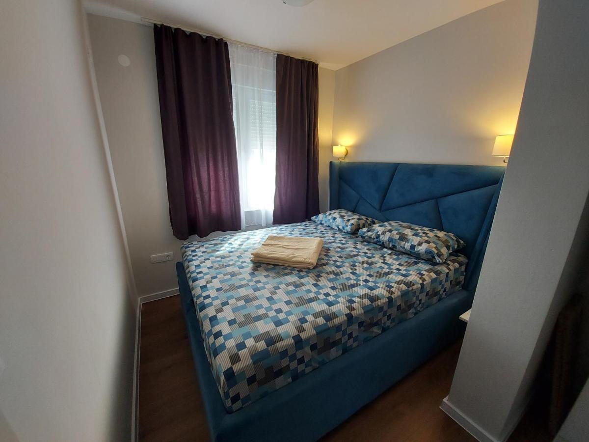 Halcon Apartments โกตอร์ ภายนอก รูปภาพ