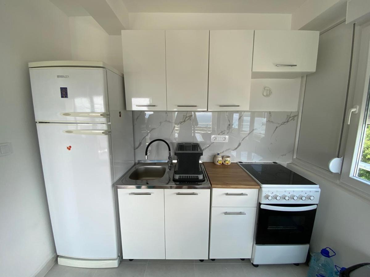 Halcon Apartments โกตอร์ ภายนอก รูปภาพ